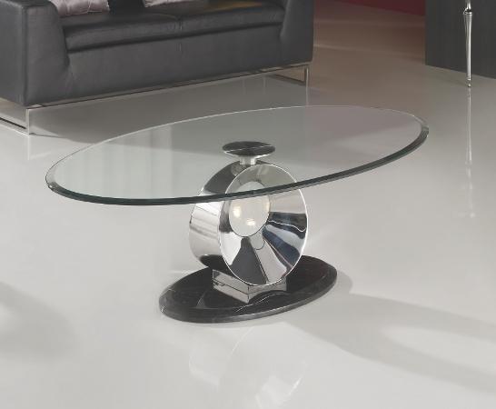 Mesa de centro ovalada realizada en acero inoxidable, tapa de cristal biselado de 12 mm de grosor y base de mármol.