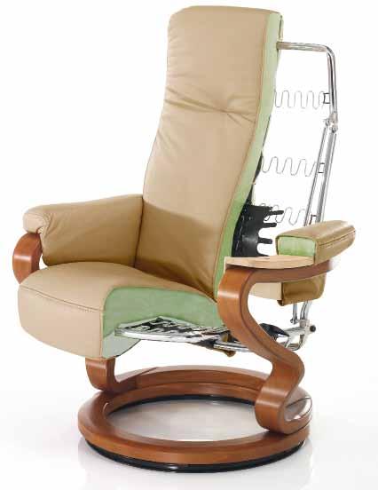 6 7 The flexible headrest automatically adjusts to your sitting position: Whether you are watching TV, relaxing or sitting upright.