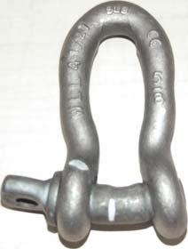 26 for inspection criteria and use) Side and symmetrical loading data applies to screw pin and bolt nut cotter shackles ONY! Side and symmetrical loading not permitted on round pin shackles.