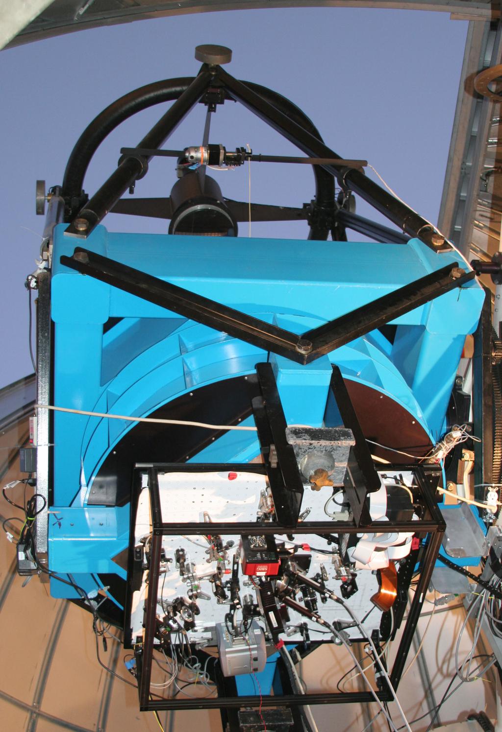 1.4 KAPAO: Pomona Adaptive Optics 6 Figure 1.2 KAPAO Alpha, the prototype system attached onto the back of Pomona College s TMO 1-meter telescope.