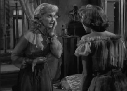 A Streetcar Named Desire Notes: Scene 1 What happens in this scene: Stella and Blanche get re-acquainted
