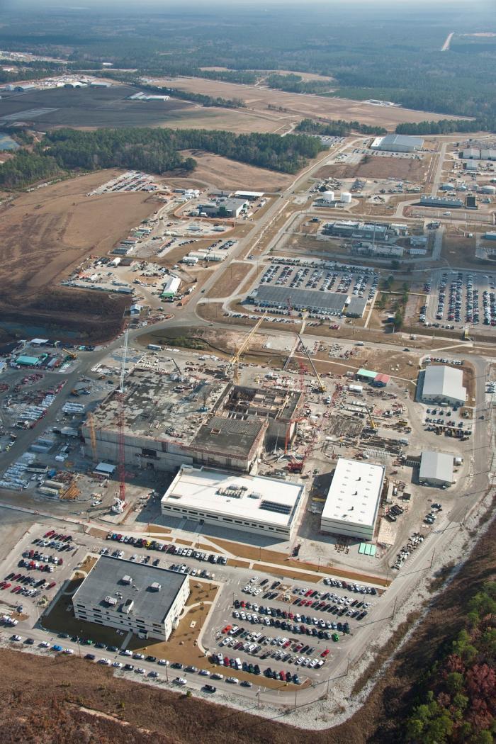 Plutonium Current plans call for at least 34 MT of plutonium to be fabricated into MOX fuel and irradiated in existing commercial reactors Key infrastructure needs: MOX Fuel Fabrication Facility,