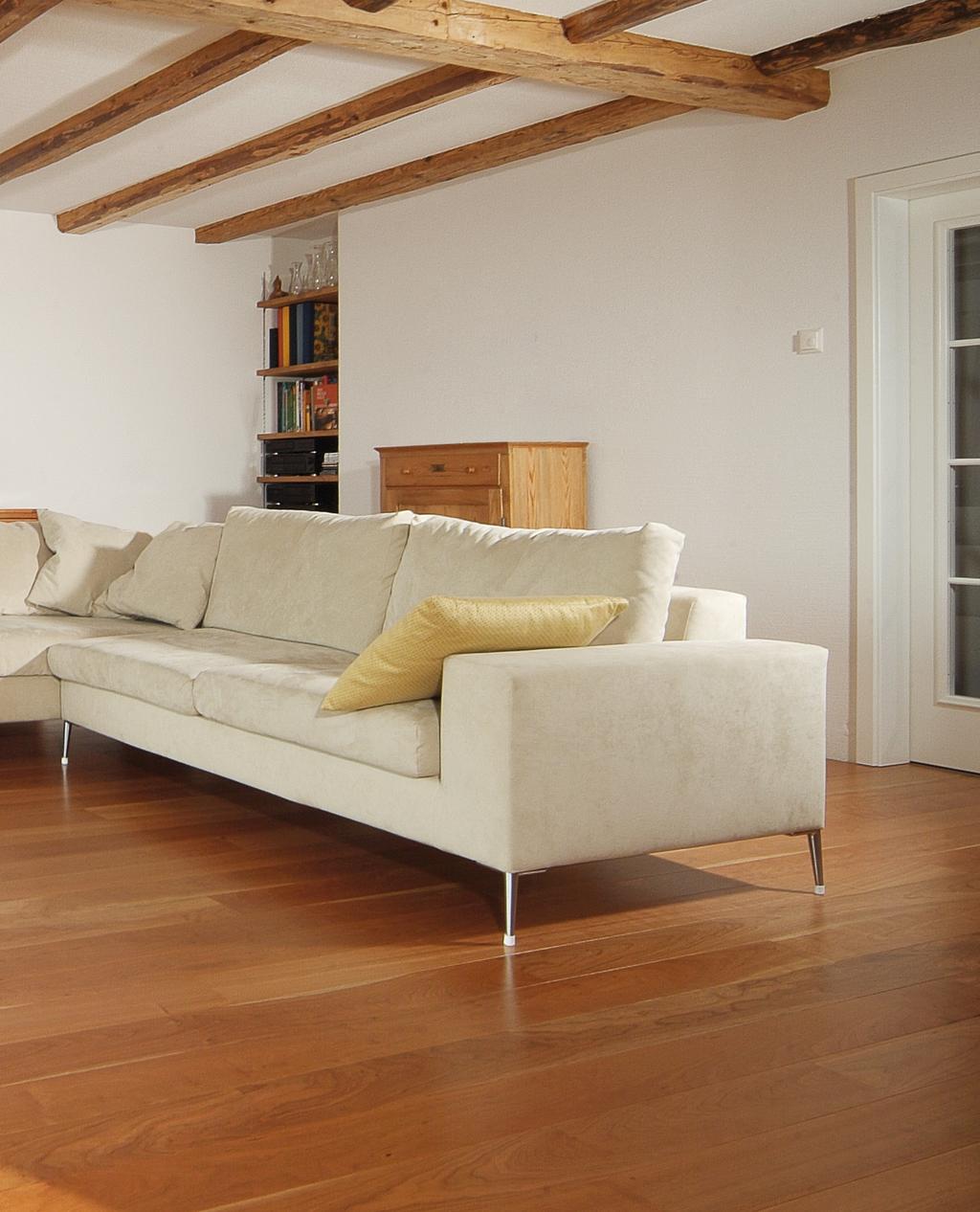 FASCINATING RED Solid wood flooring Cherry