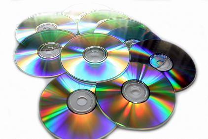 Photo CDs: You may obtain a collection of digital images from your photo processor, along with your