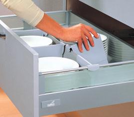 Universal organizer with aluminium profiles for pan drawers Just the ticket for
