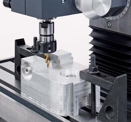 The advantage of this type of construction is that there is good absorption of the cutting force and the weight of the workpiece.