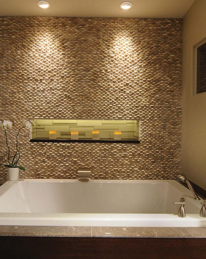 PEBBLE CONTRAST The versatility of pebbles is highlighted by this bathrooms use of French tan, used in