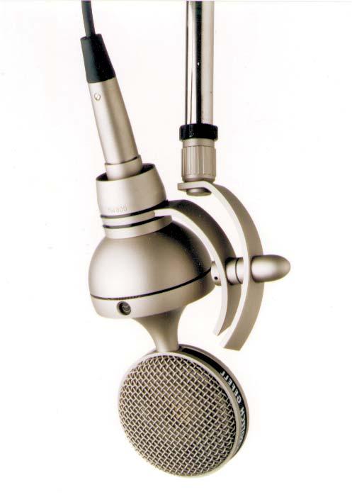 MICROPHONE The UM 9 is the first switchable pattern, tube condenser microphone that can be connected to industry standard 48 Volt phantom powering using a regular 3-pin XLR-microphone cable.
