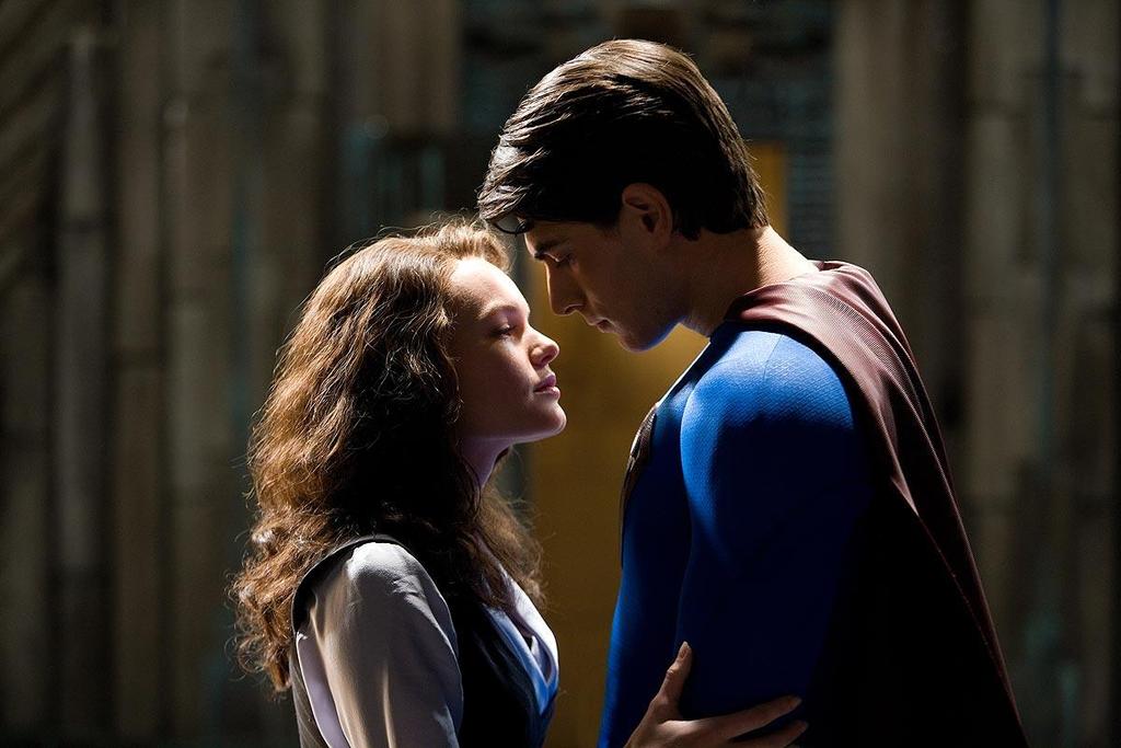 His destiny lies in Metropolis, where one look in Lois s eyes tells him that