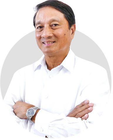 FRANCISCO DEL ROSARIO Independent Director Mr. Del Rosario, 69 years old, is a 1970 graduate of Liberal Arts, Major in Economics as well as Commerce, Major in Accounting at the De La Salle University.