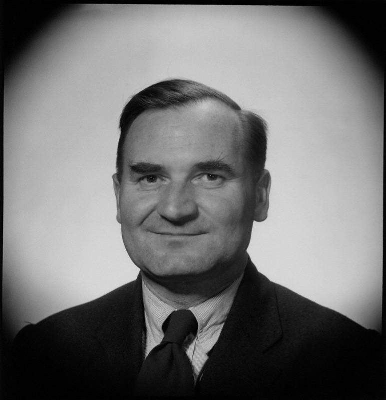 Lord Robert Yewdall Jennings (1913 2004) Former