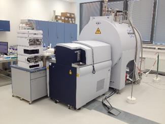 Why an FT-ICR Mass Spectrometers network? 15 Tesla FT-ICR MS at the Czech Academy of Science, Institute of Microbiology (Prague) funded in part with EU ERDF funds (highest commercial magnetic field).