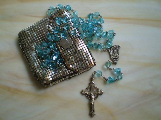 The beads show almost no wear at all which is amazing for a rosary that is a half a century old.