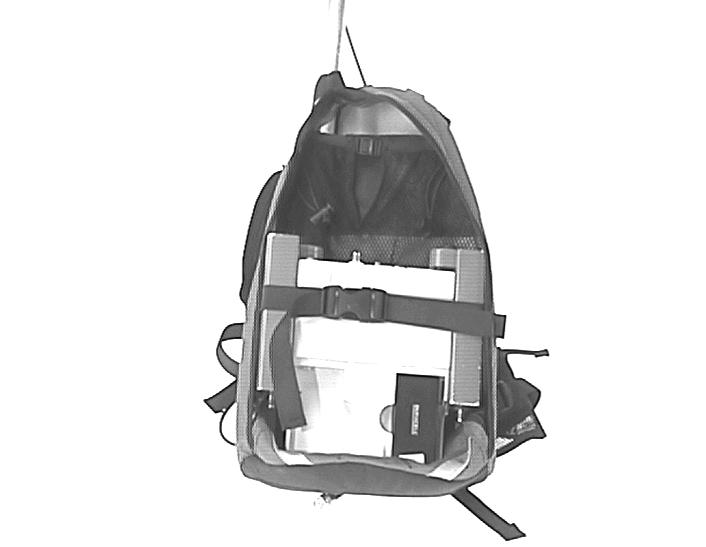 around the Receiver. Therefore the backpack can be kept half or even fully open when in use.