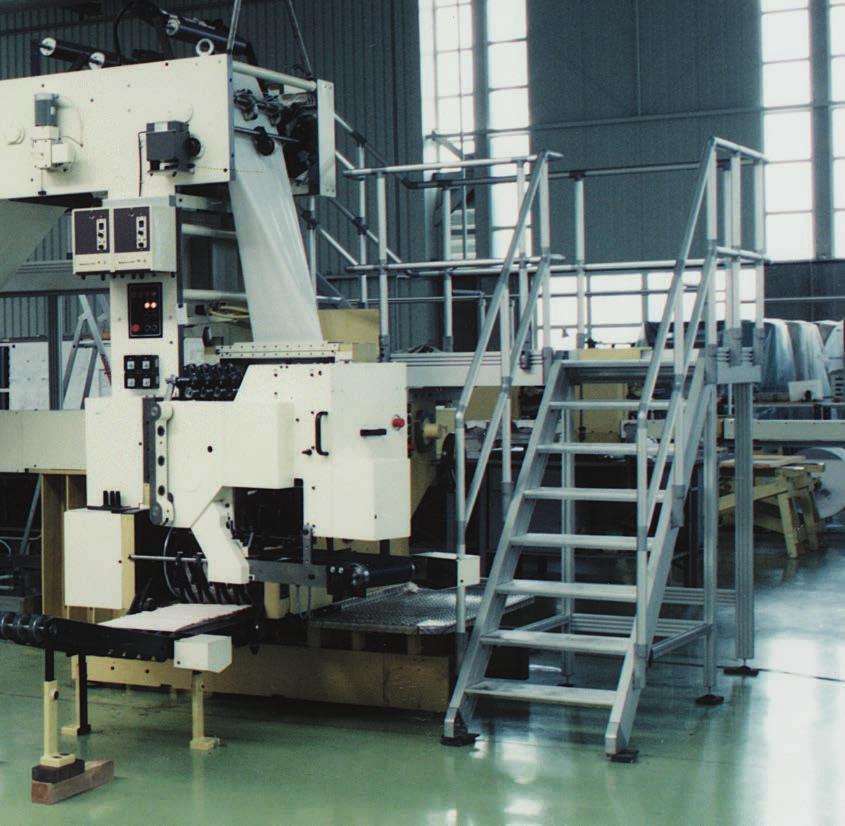 Maintenance platform at printing machine (