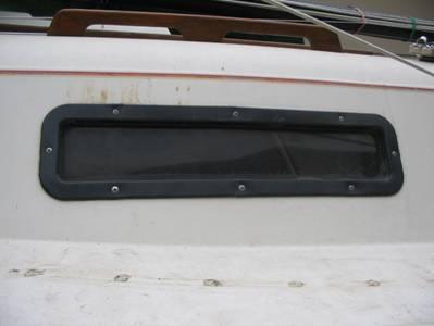 Replacing Original Starwind 19 Ports with Plexiglass: The OEM Beckson ports on my 1983 Starwind 19 were trashed they leaked excessively and the frames inside and out were cracked from a previous