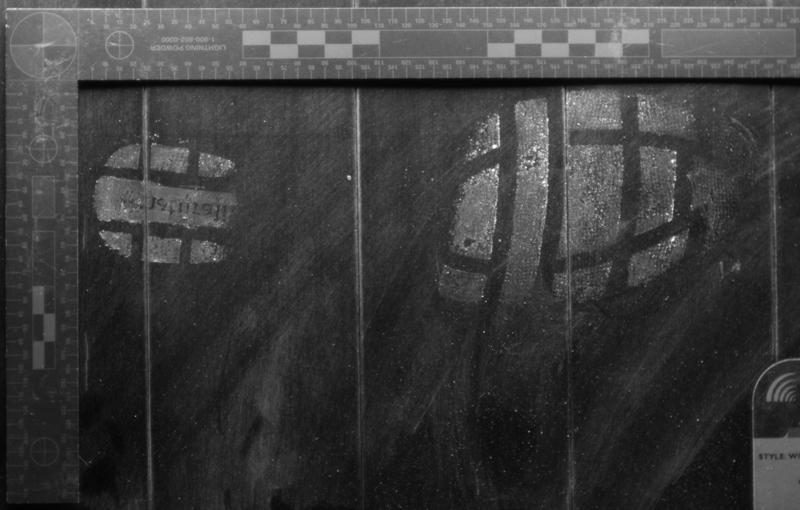 Dusty shoeprint on wood flooring near-uv image Longwave UV