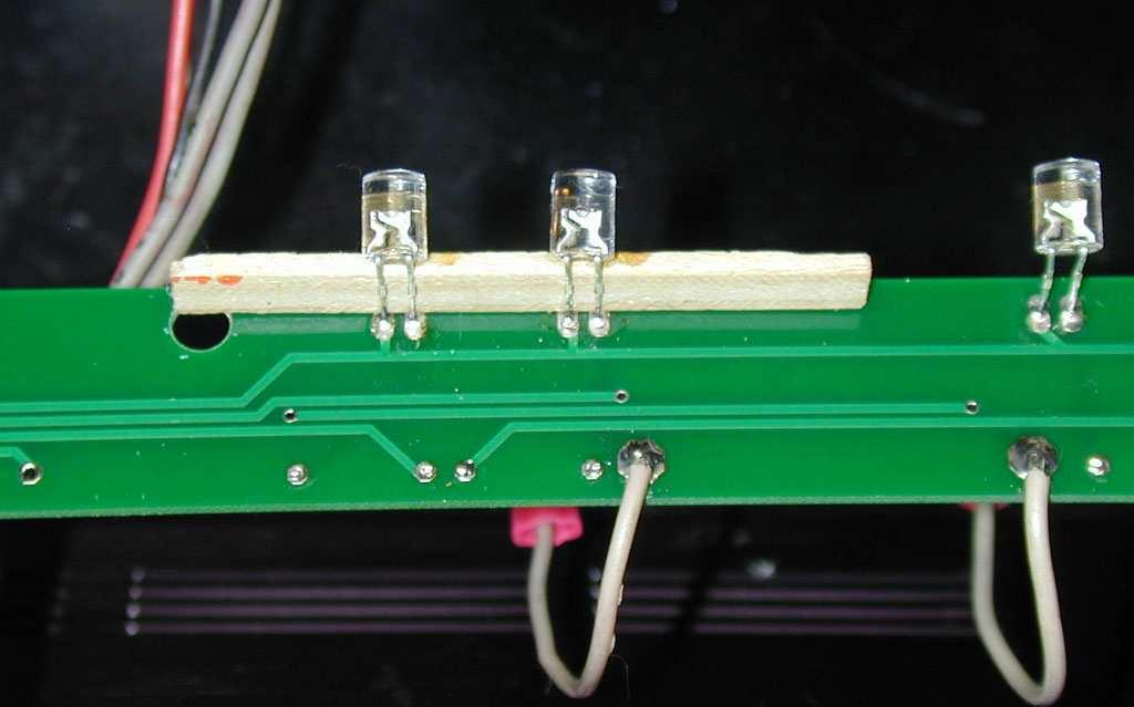 housing does not have this flat section, the cathode lead length is denoted by the shorter of the 2 leads coming out of the LED (see detail in Figure 6).