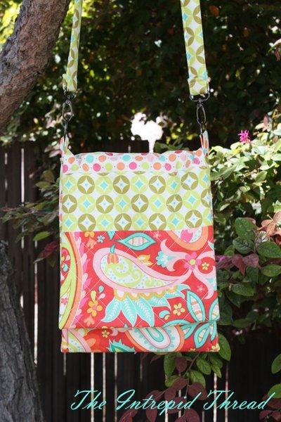 Sweet Nothings ipad Carrier Bag (Click here for printer friendly instructions) Hi Everyone, I am so happy to be here to share this tutorial today.