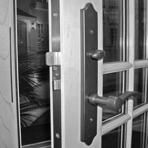Door Operation On all doors, except 1-Wide and stationary units, there will be an active insert and an inactive insert.