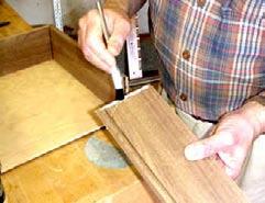 The locking miter joint provides a lot of glue