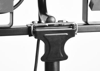 Release the quick release clamp (8) and fold the wire holders away from the quick release lever (Fig 17).
