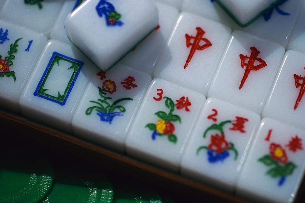 The Game of Mah Jongg These instructions are based on the American version of Mah Jongg.