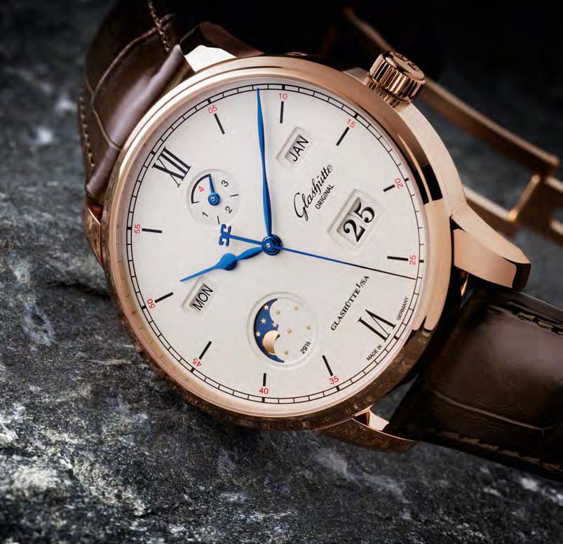 Senator Excellence Perpetual Calendar Senator Collection 63 Excellence for eternity With the Senator Excellence Perpetual Calendar Glashütte Original lends a contemporary appearance to one of the