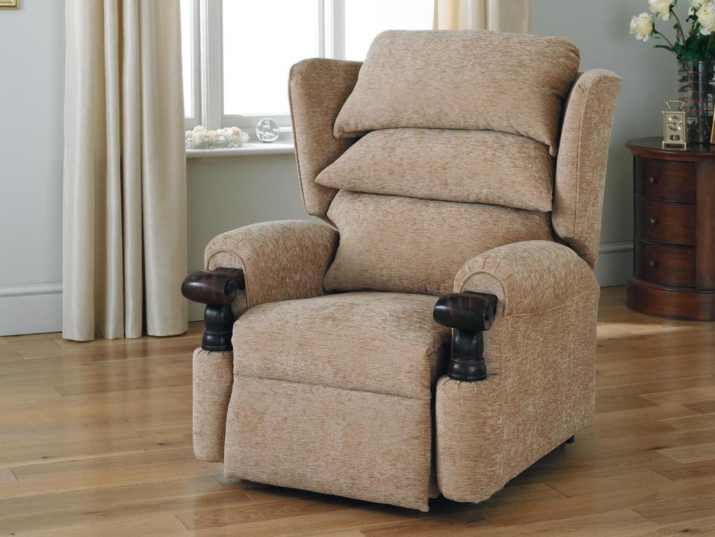 10040 WB Recliner Brochure 02.16_A4 4pp 23/02/2016 16:38 Page 19 The Serenity Beautiful and elegant.