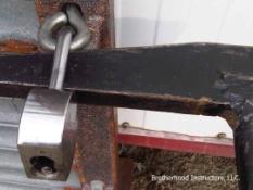 Duckbill Lock Breaker Large Pipe Wrench