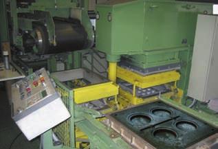 foundries purchased a HSP moulding machine: Only one sand supply system is required for a HSP moulding machine.