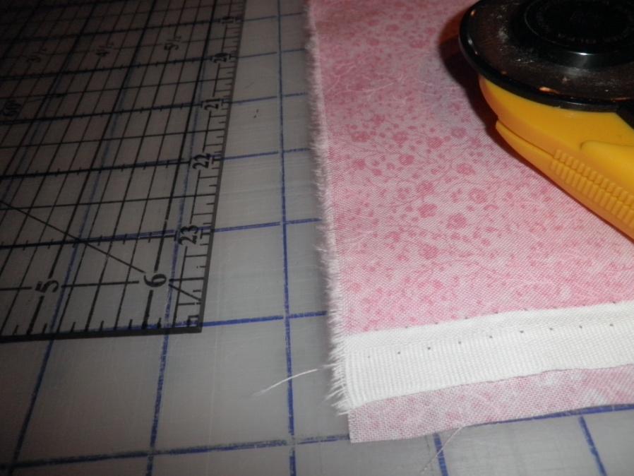 How to Cut Strips Make a small cut on the edge of your piece of fabric and tear from selvage to