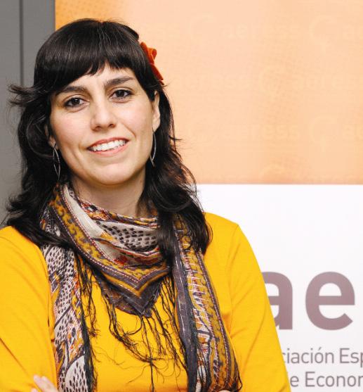 23 November 2017 Session 1: The value of re-use and repair in a circular economy Laura Rubio Director, AERESS, Spain Since 2007 Laura is the Director of AERESS, the Spanish association of social and
