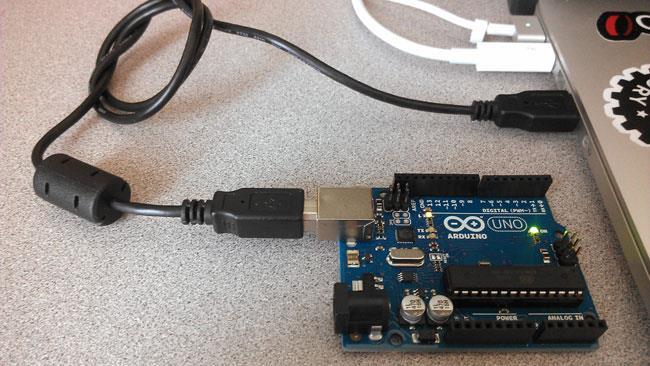 Powering Your Arduino Up For The First Time Connect the USB cable from your PC to the Arduino Power good