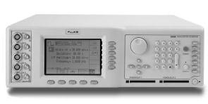Fluke oscilloscope calibrators 9500B 9500B/600: 600 MHz High- Performance Oscilloscope Calibrator 9500B/1100: 1.1GHz High- Performance Oscilloscope Calibrator 9500B/3200: 3.