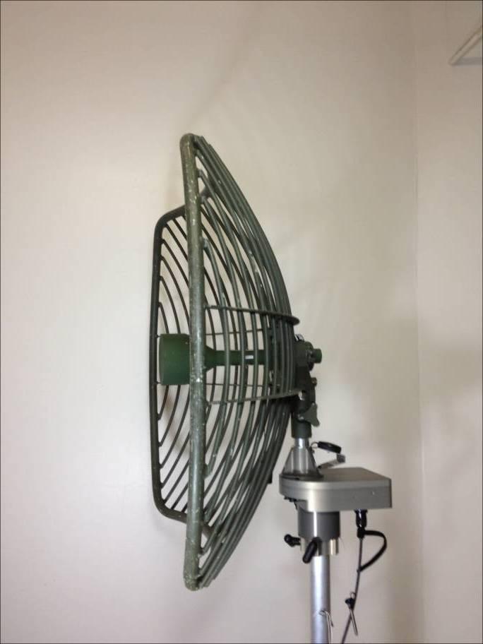 LinkAlign- 360AZR Microwave Pan and Tilt positioners LinkAlign- 360AZR 440 degrees of azimuth motion (±220 ) Product Highlights Works with NATO Band III, Band III Plus, and Band IV Embedded Power
