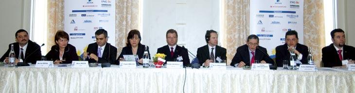 Brokeri de Asigurare > În data de 2 martie 2007 s-a desfăşurat un eveniment de o importanţă deosebită pentru piaţa asigurărilor din România: a doua ediţie a Conferinţei Naţionale a Brokerilor de
