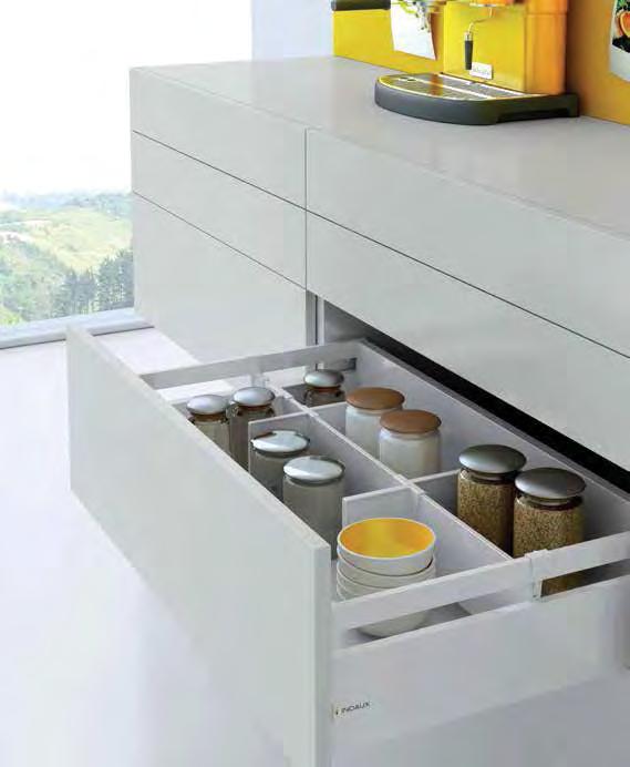 ARIANEDRAWER LOADCAPACITY Standard in the organisation of the kitchen, the Ariane drawer runner is designed to support a maximum load of 50 kg, options include low sides with lateral tube, medium
