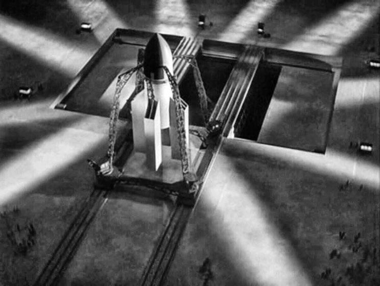 20 Giant launchers The Friede Moon rocket is transported out of its assembly building in the movie Frau im Mond.