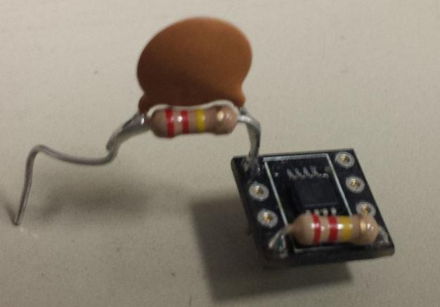 Figure 4 The INA326 with resistor R1 and R2 (in parallel with C2)