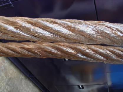 If the rope has a fiber core centre, then the fiber will normally be lubricated with a petrolatum or mineral oil base lubricant.