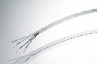 E-6 HIGH SPEED 26AWG SpaceWire cable CONSTRUCTION AXON 26AWG SpaceWire cable qualified to ESCC 3902/003 variant 02 (AXON part number: P544806) consists of 4 shielded twisted pairs covered by an