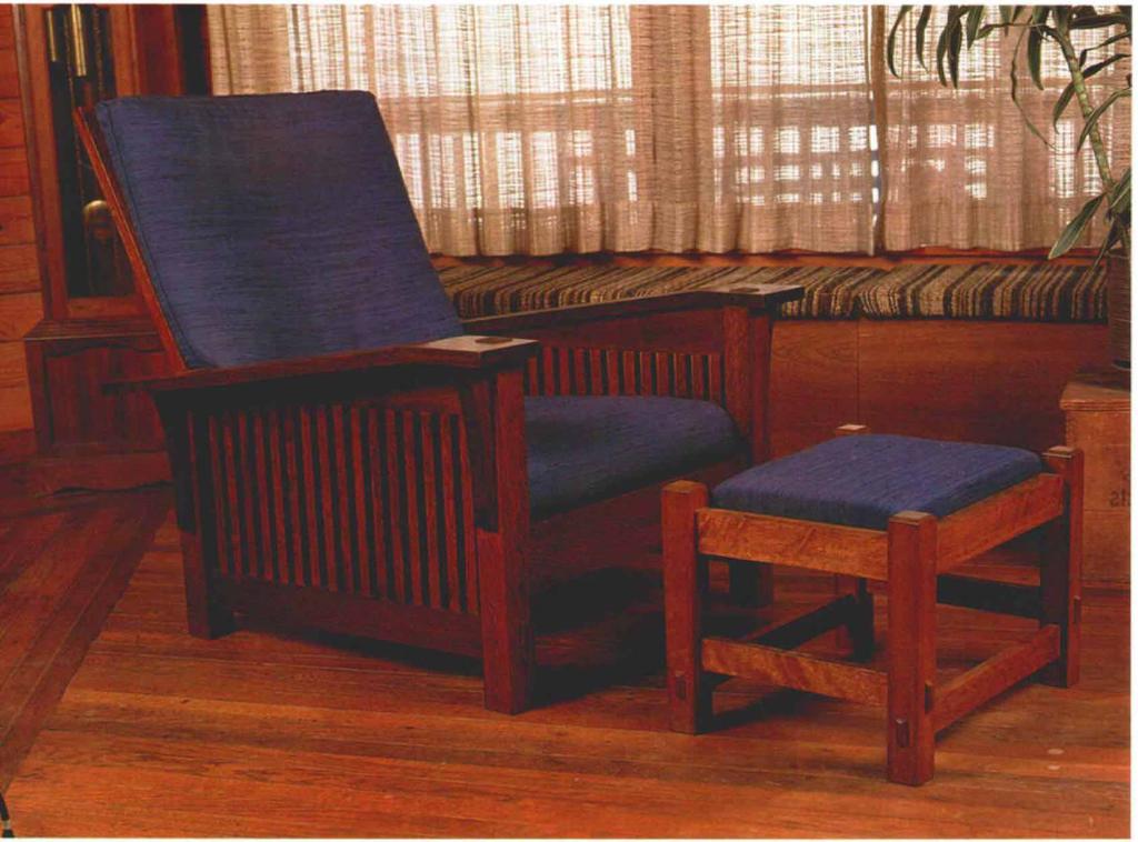 Craftsman-Style Comfort in a Morris Chair Mortise-and-tenon joinery looks good and makes it last by Gene Lehnert Forerunner of today's recliners, this Morris chair built in the Craftsman tradition