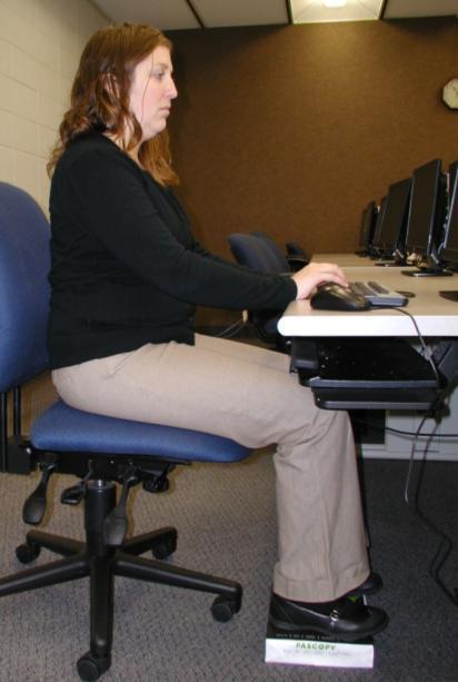 Keyboard Height: Non-Adjustable Desk Desk