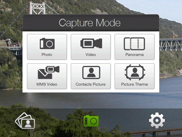 158 Experienţa multimedia 11.1 Realizarea fotografiilor şi a clipurilor video Folosiţi aparatul foto pentru a realiza fotografii şi clipuri video.