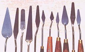 Painting Knives Each of the following painting and mixing knives are available to purchase. I suggest the trowel-shaped mixing knife and a triangular-shaped painting knife.
