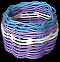 craft ideas TWISTEEZ www.twisteez.com Pictured above is a craft product called Twisteez. These are plastic-coated wires to use for sculpture and crafts.