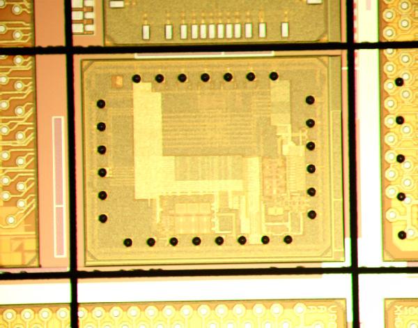 Chapter 3. A 25-Gb/s FIR Equalizer design 54 310µm 220µm Figure 3.17: Photograph of the die 3.