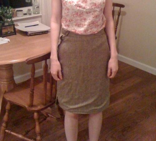 Here is the finished skirt note that in the photograph, the Button Panel opens
