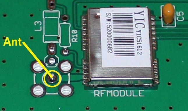 The patch should be positioned on the solder side of the PCB. Insert the connection pin of the patch antenna into the centre-hole of the SMA socket.